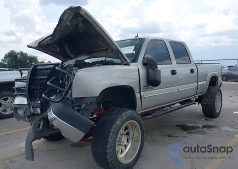 2004 Chevrolet Silverado 2500Hd Lt z USA, uszkodzony, nr VIN 1GCHC23294F248978